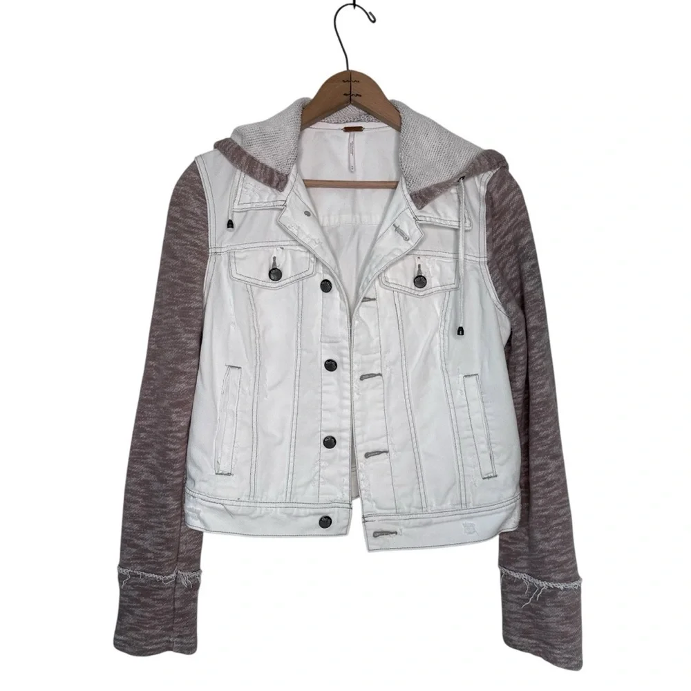 Free People | Knit Hooded White Denim Distressed Jean Jacket Fabric Sleeves Sz M - Picture 2 of 12